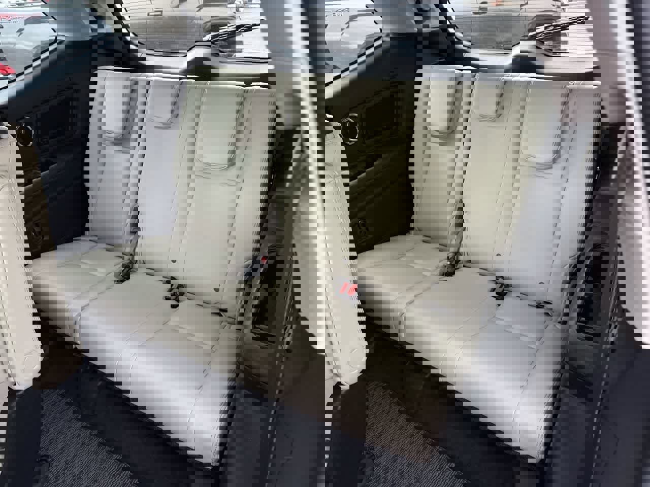 Used 2023 Subaru Ascent Limited w/ Technology Package image 13