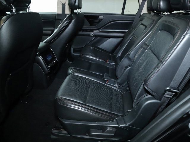 Used 2020 Lincoln Aviator Reserve w/ Class IV Trailer Tow Package image 14