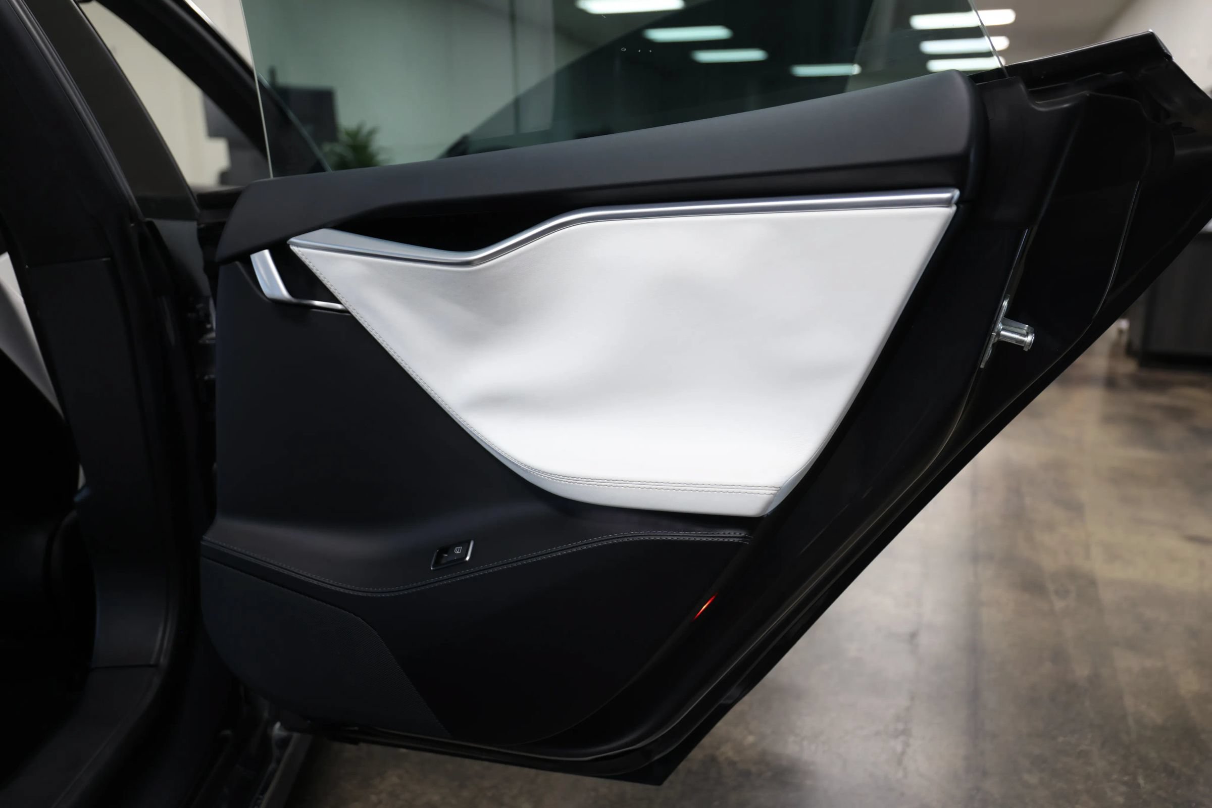 Used 2017 Tesla Model S P100D AWD/4WD image 40