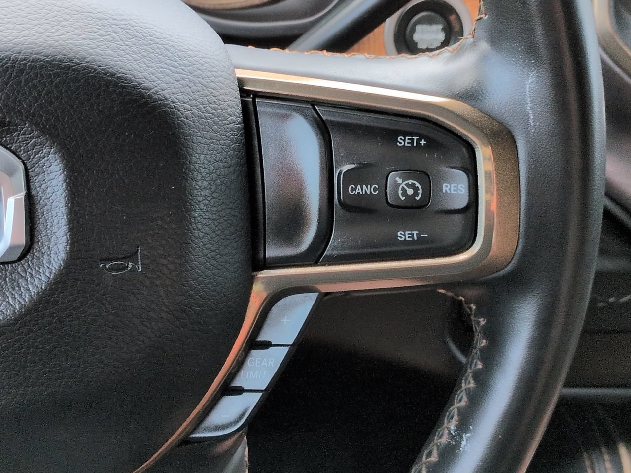 Used 2024 RAM 2500 Limited AWD/4WD image 27
