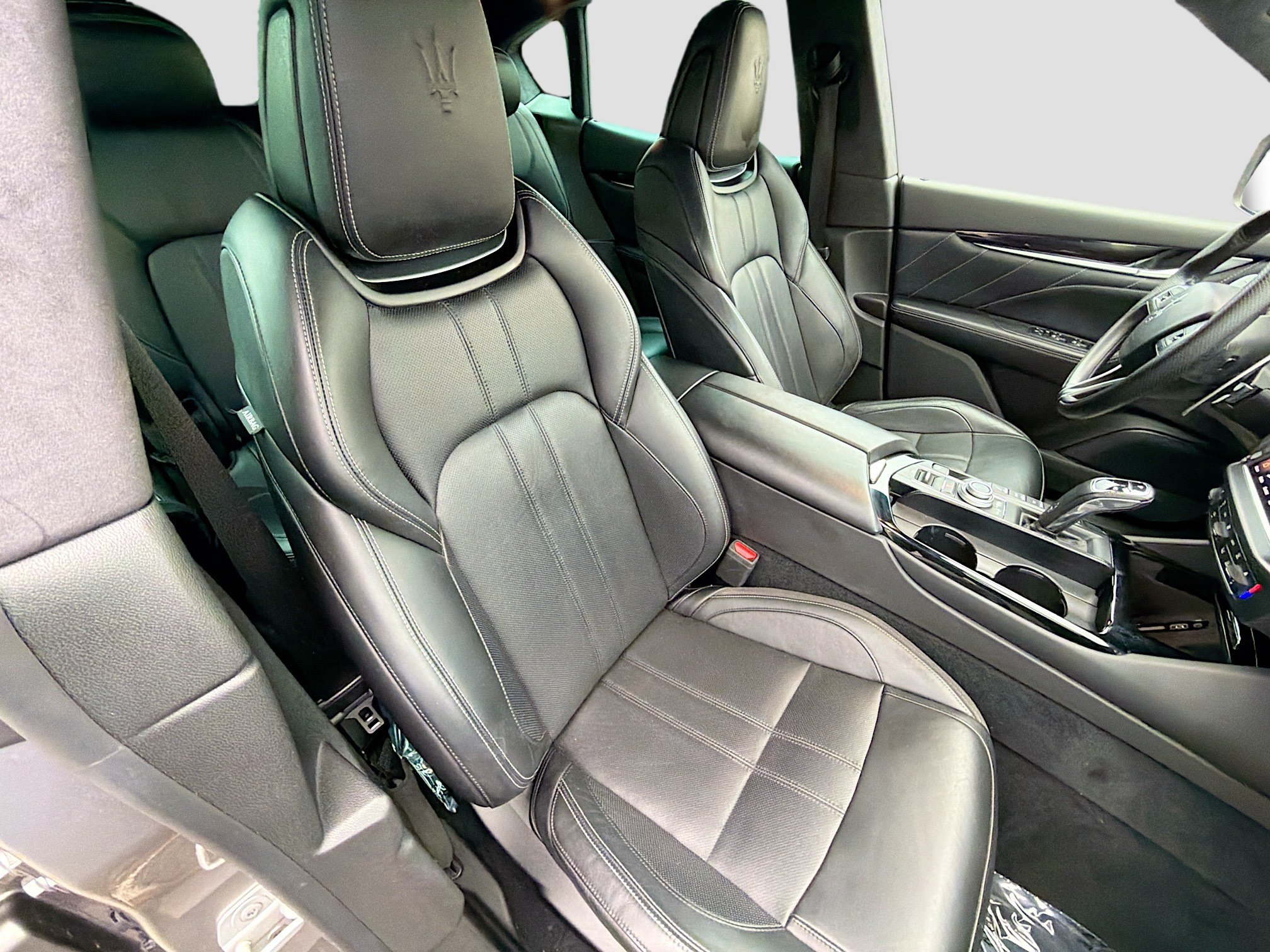 Used 2022 Maserati Levante GT AWD/4WD image 15