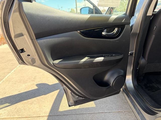 Used 2022 Nissan Rogue Sport SV AWD/4WD image 17