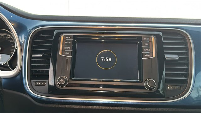 Used 2019 Volkswagen Beetle 2.0T SE image 17