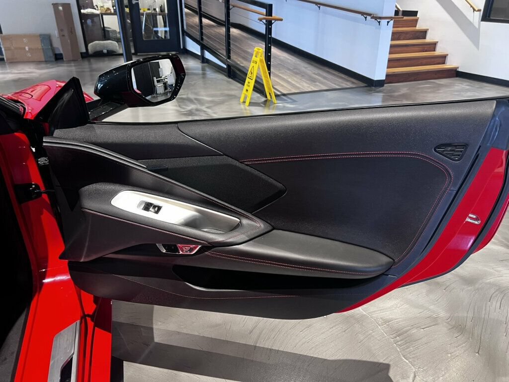 Used 2022 Chevrolet Corvette Stingray Convertible RWD image 24