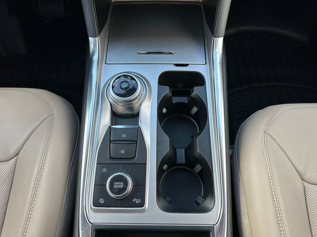 Used 2020 Ford Explorer Limited image 11