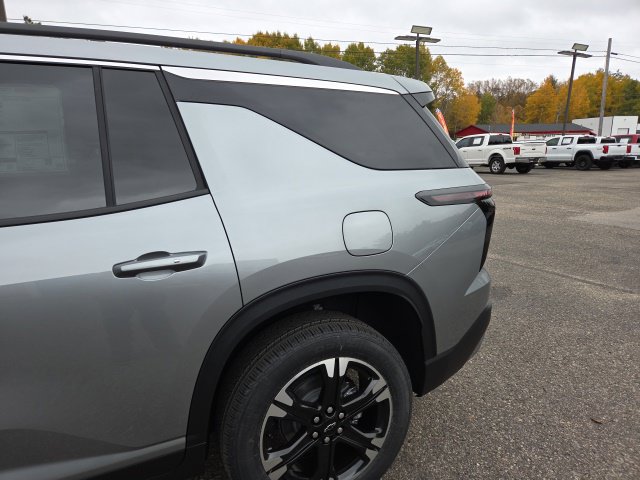New 2027 Chevrolet Traverse LT w/ LPO, Floor Liner Package AWD/4WD image 16