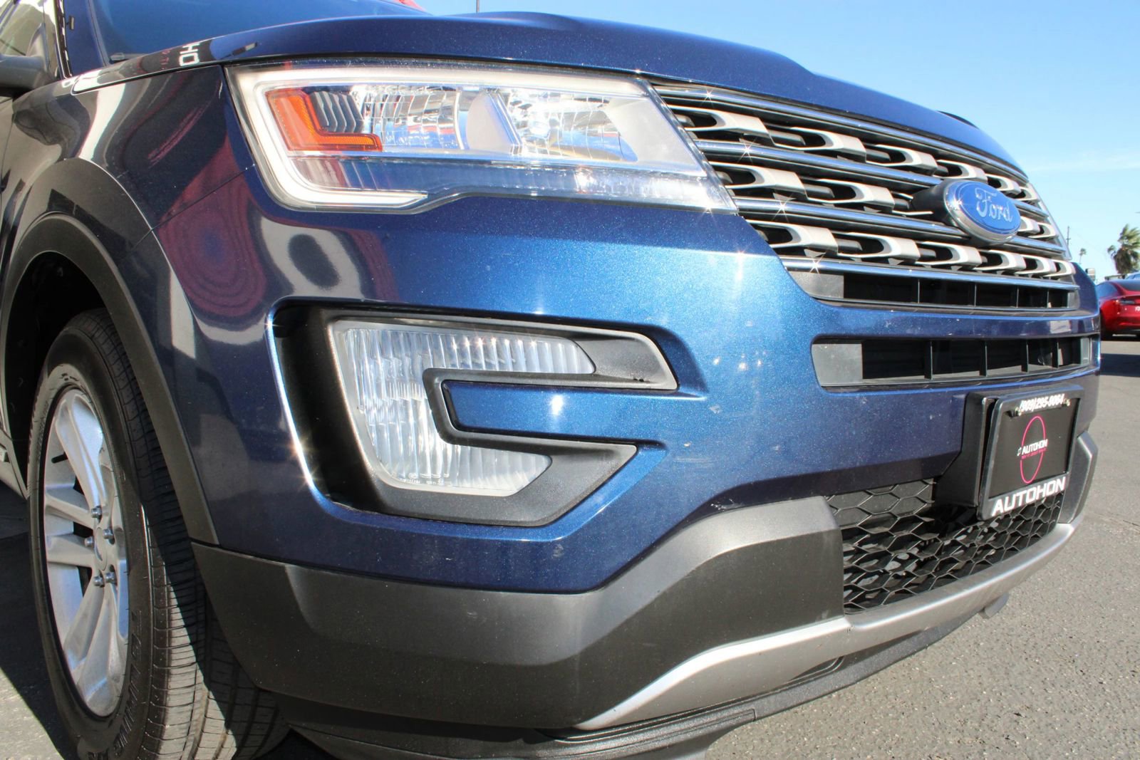 Used 2017 Ford Explorer XLT w/ Equipment Group 201A image 8