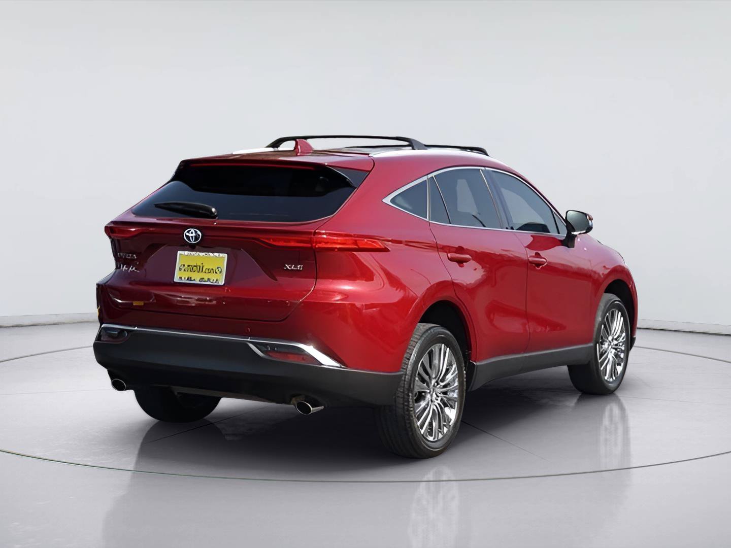 Used 2023 Toyota Venza XLE AWD/4WD image 6
