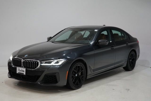 Used 2023 BMW 540i xDrive w/ M Sport Package image 3