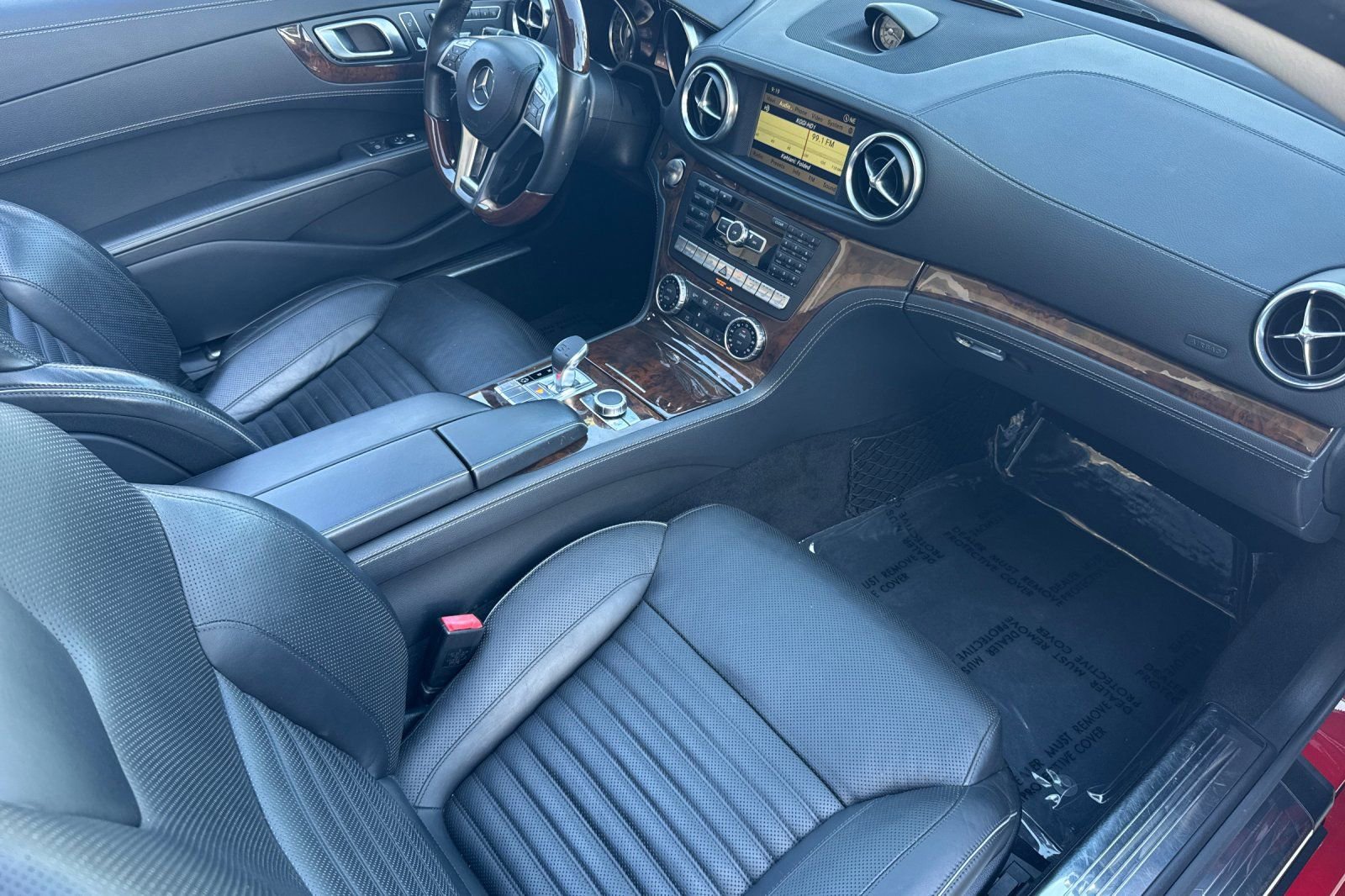 Used 2013 Mercedes-Benz SL 550 image 16