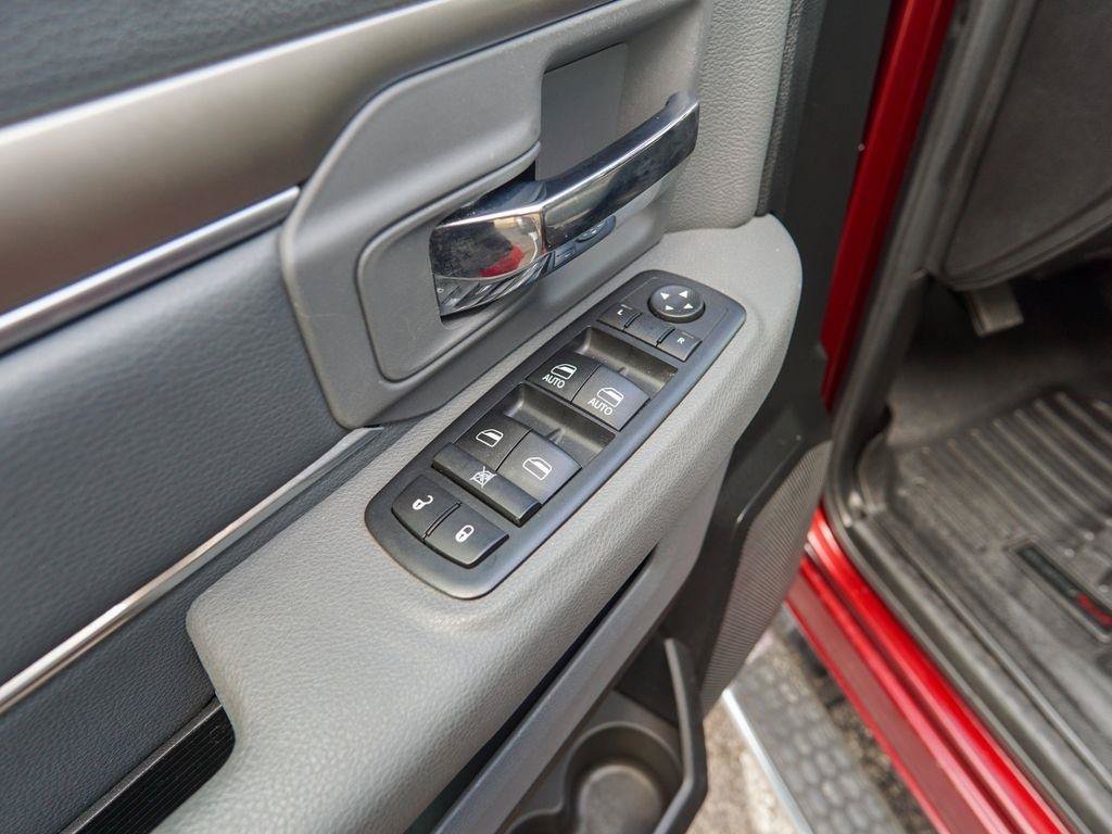 Used 2017 RAM 1500 Big Horn RWD image 16
