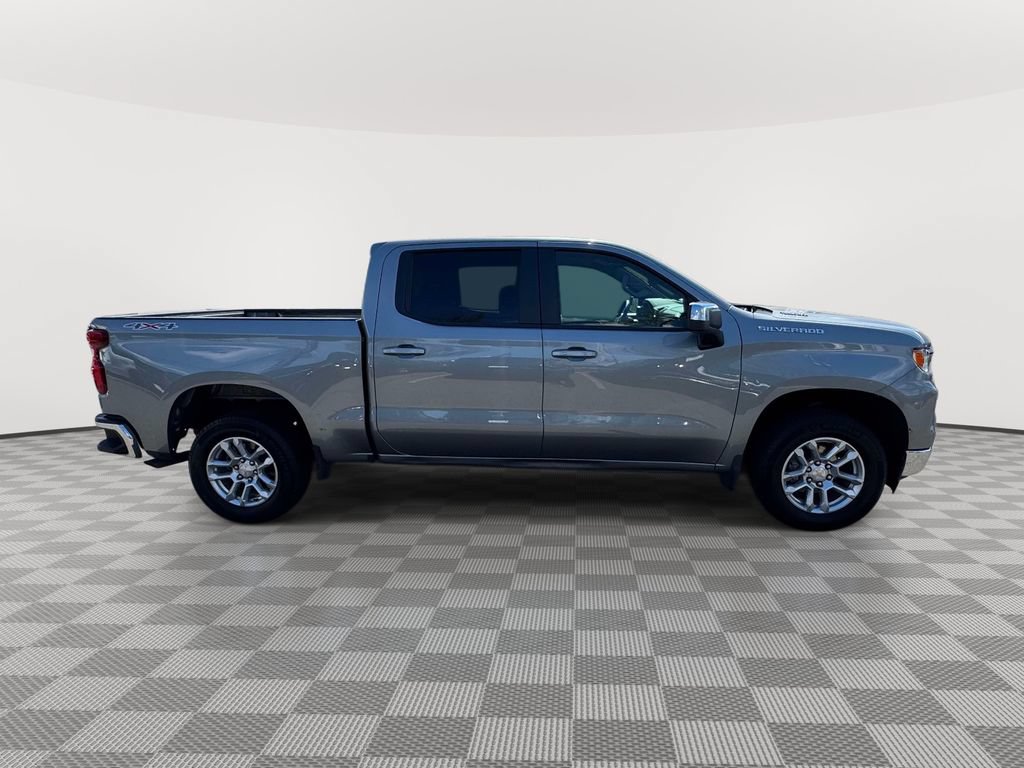 Used 2026 Chevrolet Silverado 1500 LT AWD/4WD image 5
