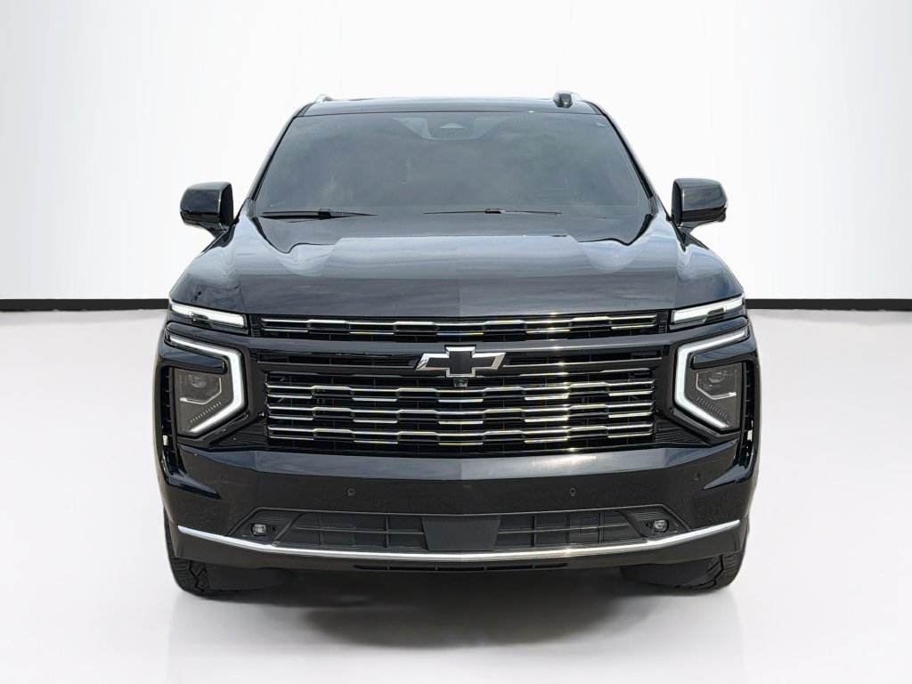 Used 2025 Chevrolet Tahoe High Country AWD/4WD image 2