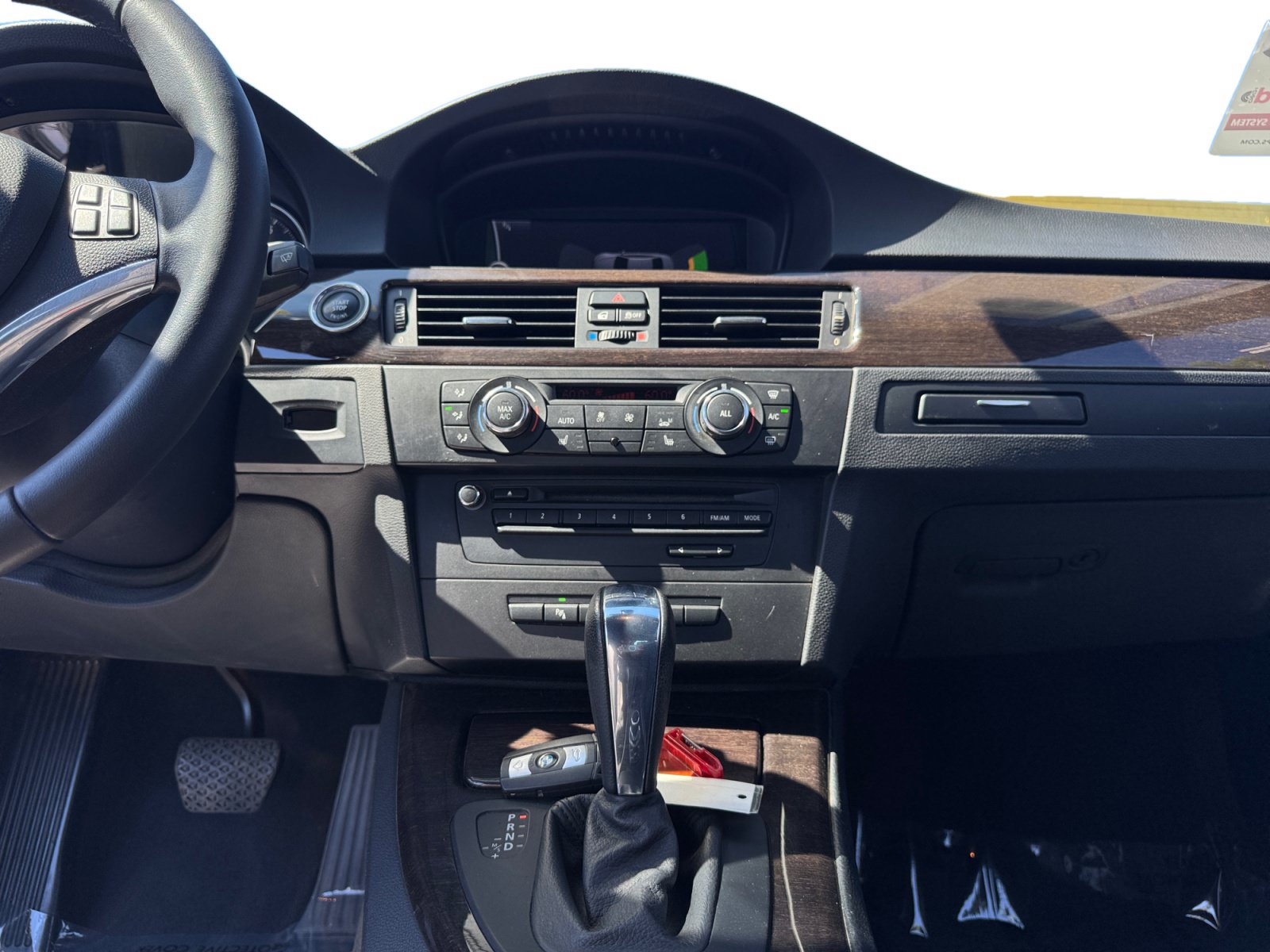 Used 2013 BMW 328i Convertible RWD image 11