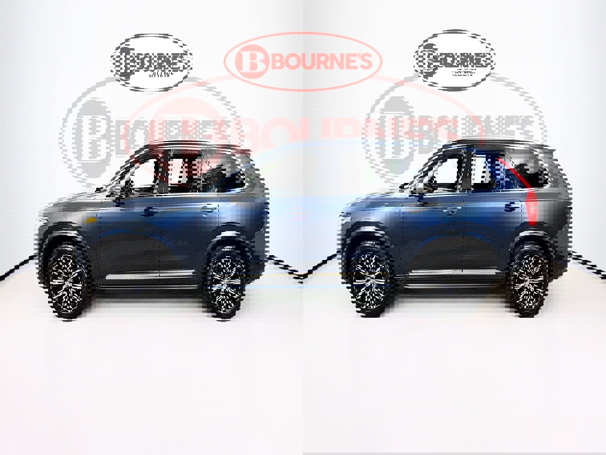 Used 2025 Volvo XC90 B5 Core image 8