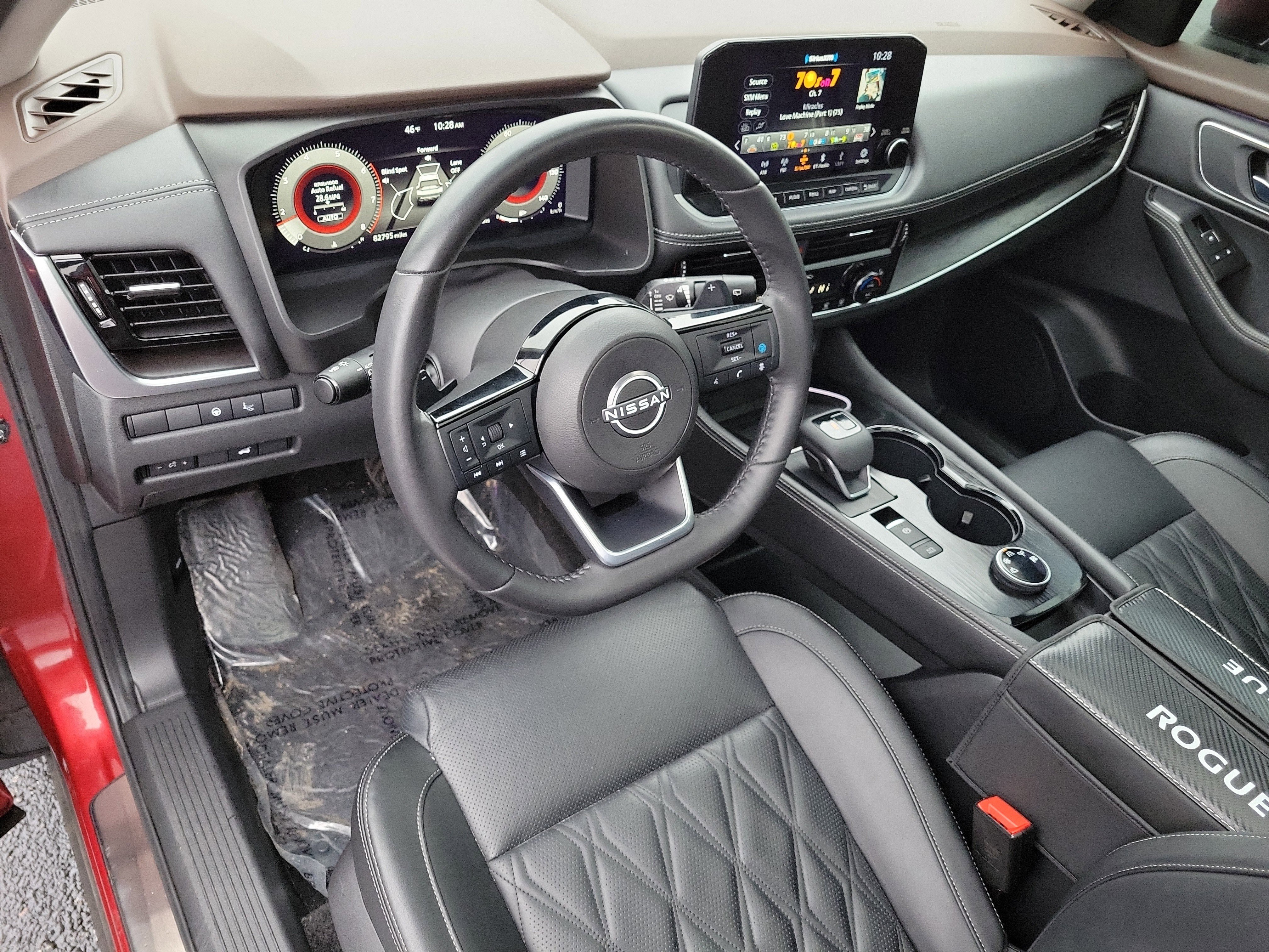 Used 2023 Nissan Rogue Platinum w/ Platinum Premium Package image 17