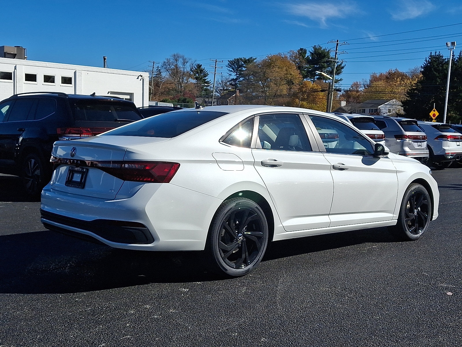 New 2026 Volkswagen Jetta SE FWD image 4