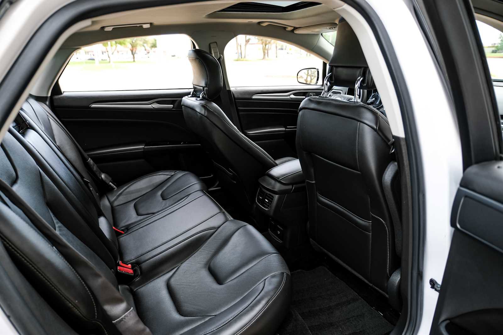 Used 2014 Ford Fusion Energi Titanium image 36