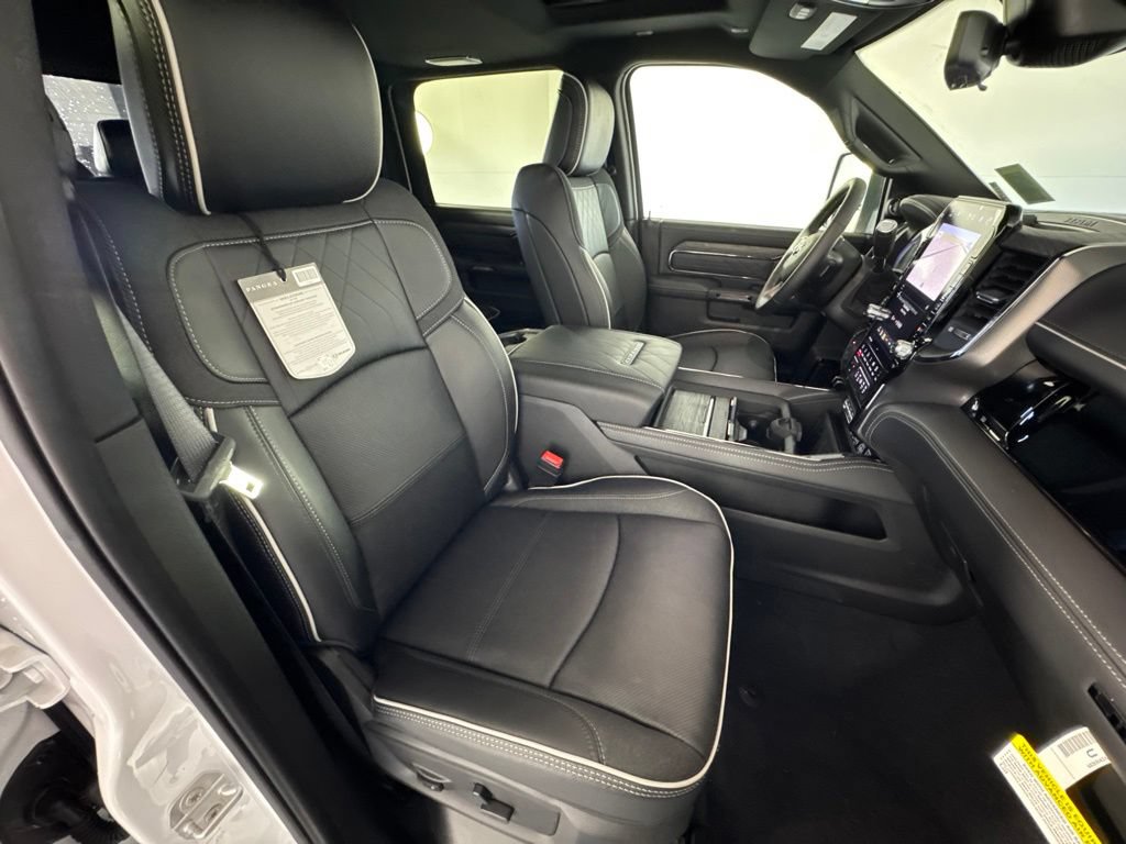 New 2027 RAM 3500 Limited AWD/4WD image 34