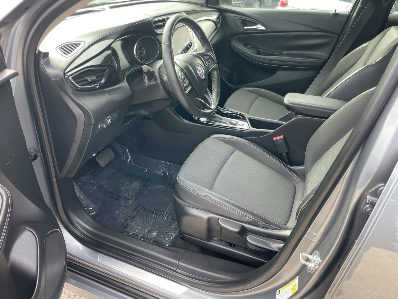 Used 2021 Buick Encore GX Preferred w/ Sport Touring Package AWD/4WD image 32