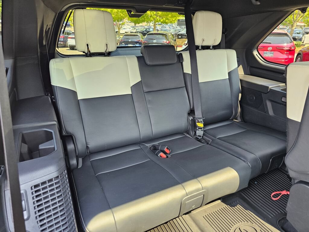 Used 2023 Toyota Sequoia Platinum AWD/4WD image 29