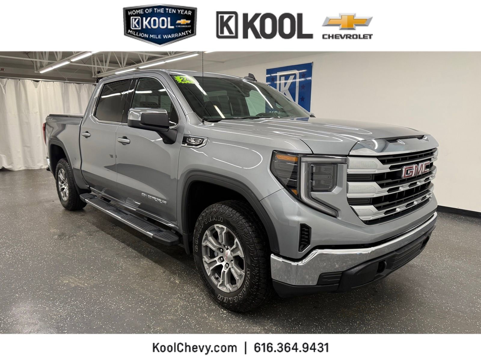 Used 2024 GMC Sierra 1500 SLE w/ Preferred Package image 1