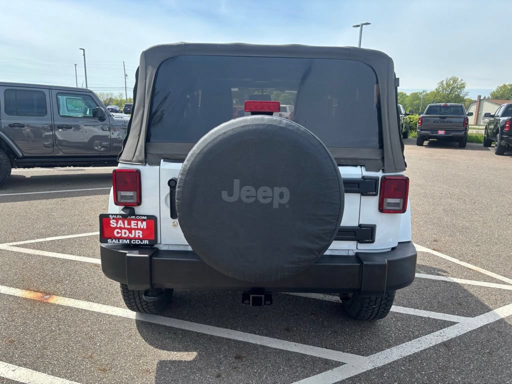 Used 2013 Jeep Wrangler Sahara w/ Connectivity Group AWD/4WD image 10