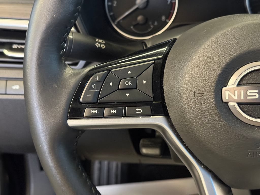 Used 2024 Nissan Altima 2.5 SL AWD/4WD image 11