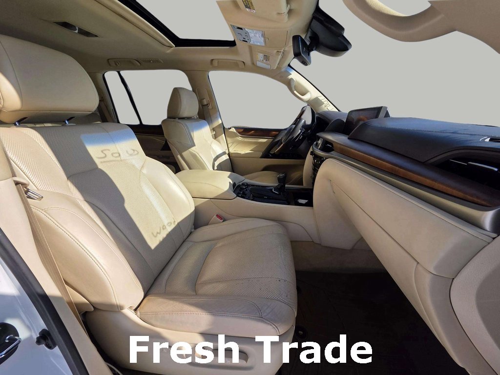 Used 2019 Lexus LX 570 4WD image 11