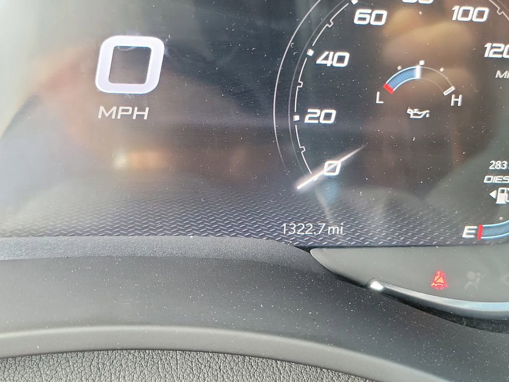 Used 2025 RAM 2500 Laramie AWD/4WD image 8