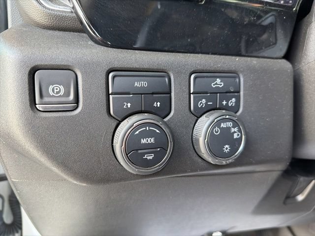 Used 2024 Chevrolet Silverado 1500 LT AWD/4WD image 25