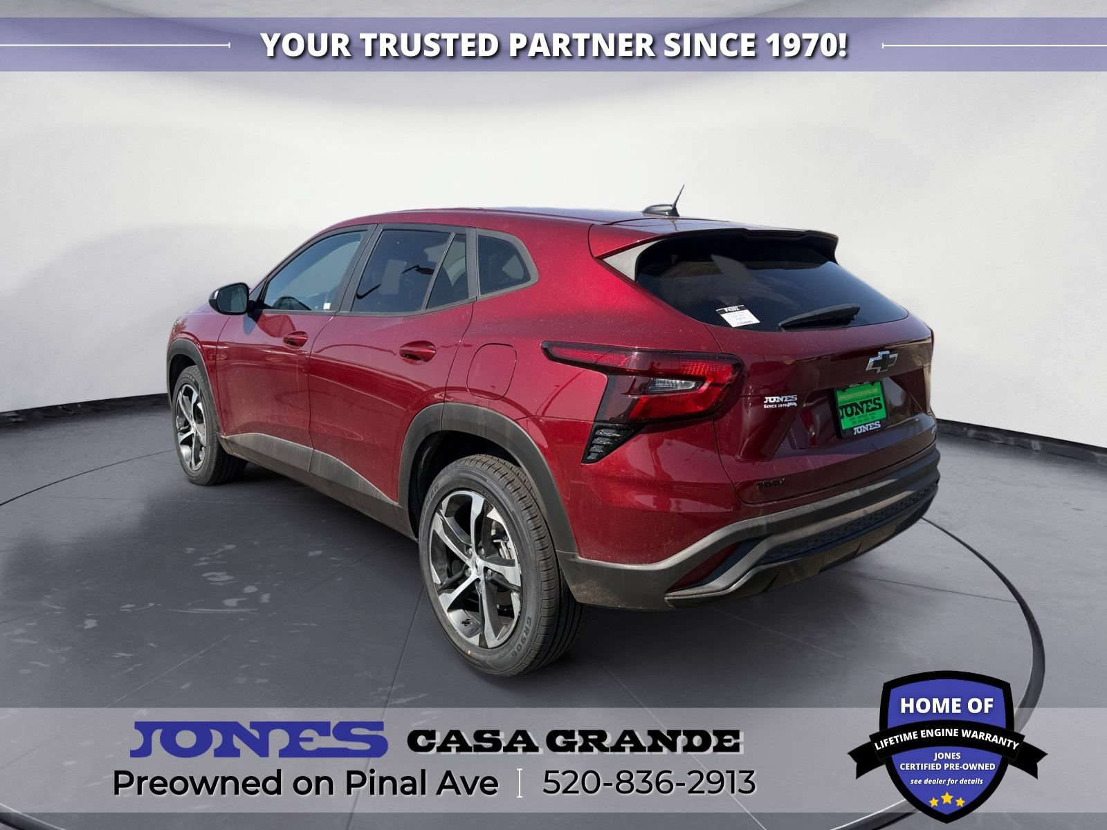 Used 2025 Chevrolet Trax RS w/ Sunroof Package FWD image 4
