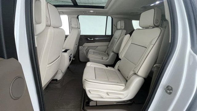 Used 2023 GMC Yukon XL Denali image 45