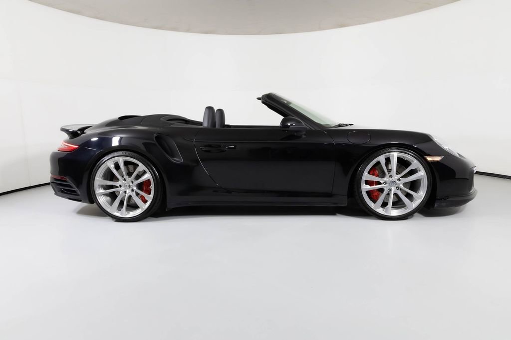 Used 2019 Porsche 911 Turbo image 23