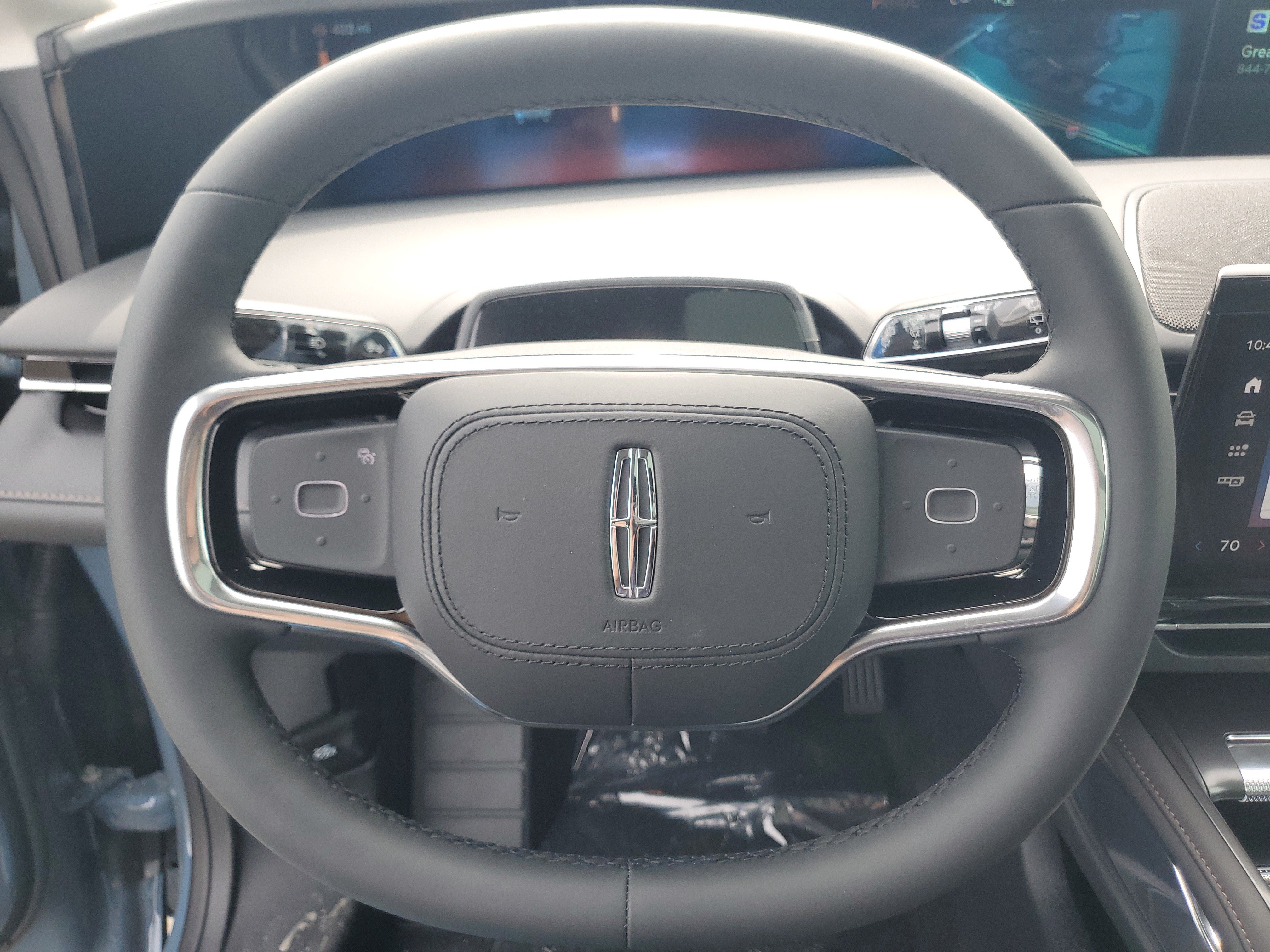 New 2026 Lincoln Nautilus Reserve AWD/4WD image 16