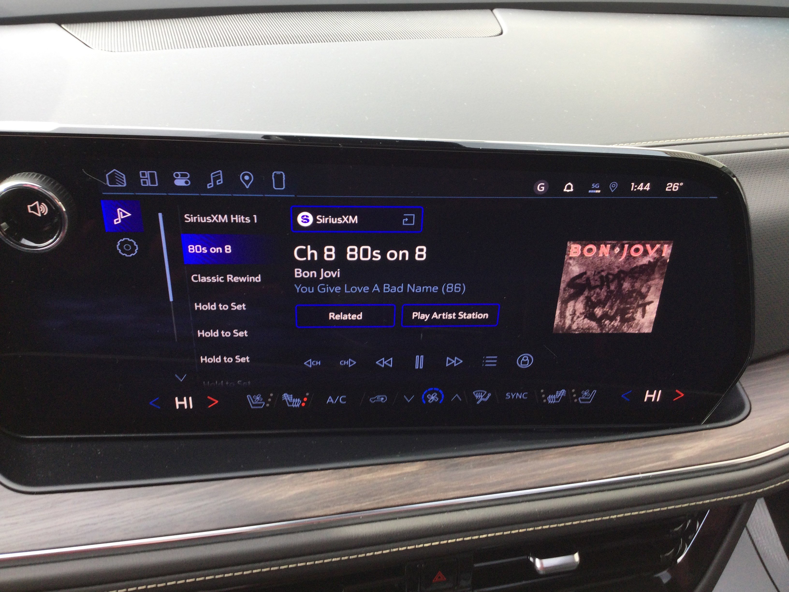 New 2026 Chevrolet Suburban Premier image 13