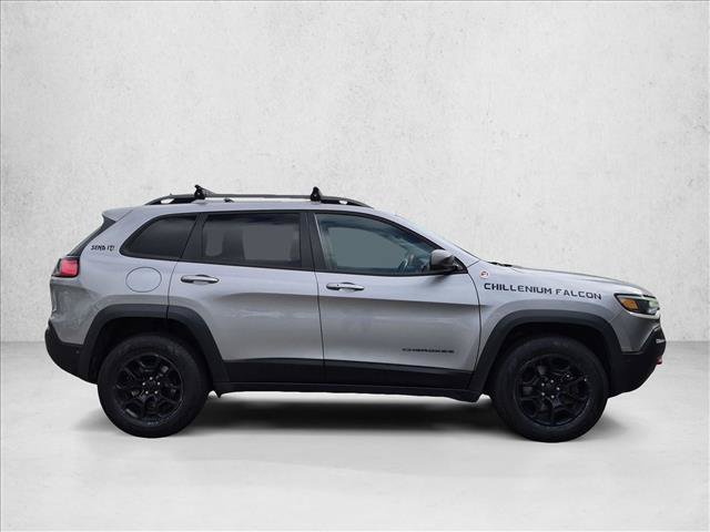 Used 2021 Jeep Cherokee Trailhawk w/ Technology Group AWD/4WD image 8