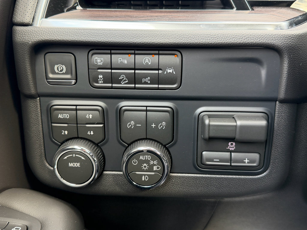 New 2026 Chevrolet Tahoe Premier AWD/4WD image 8