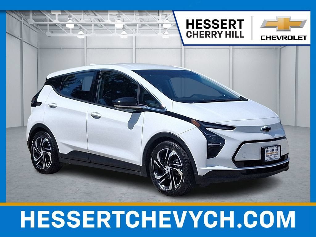 Certified 2023 Chevrolet Bolt LT w/ Infotainment Package FWD image 1