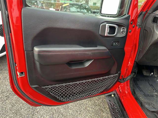 Certified 2018 Jeep Wrangler Unlimited Rubicon w/ Dual Top Group image 13