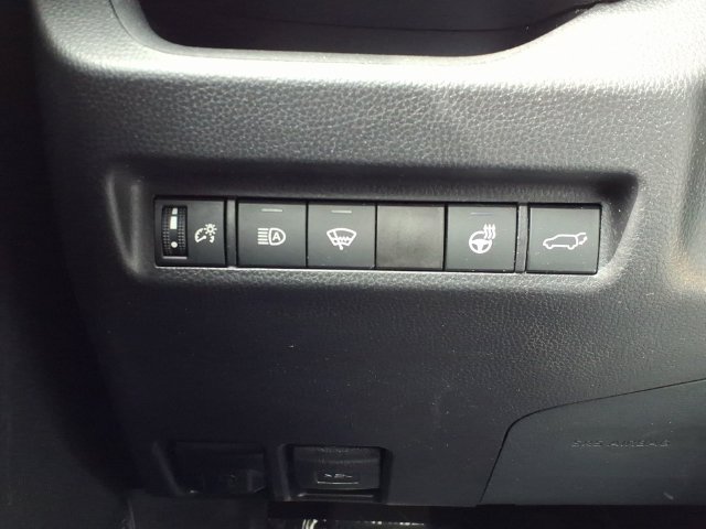 Certified 2021 Toyota RAV4 XLE w/ Convenience Package AWD/4WD image 20