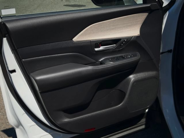Used 2024 Toyota Grand Highlander AWD Hybrid image 19