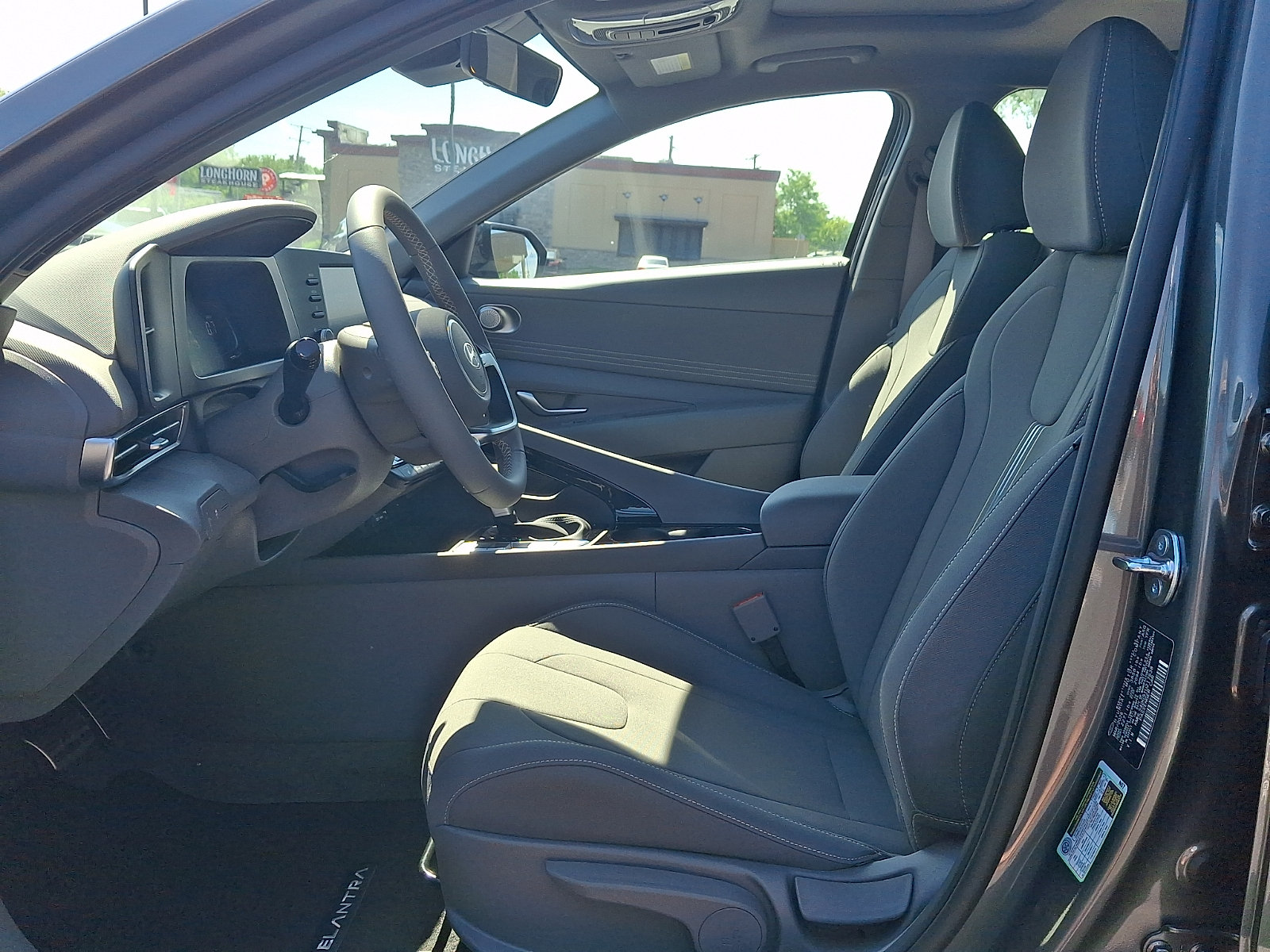 New 2026 Hyundai Elantra SEL Sport FWD image 7