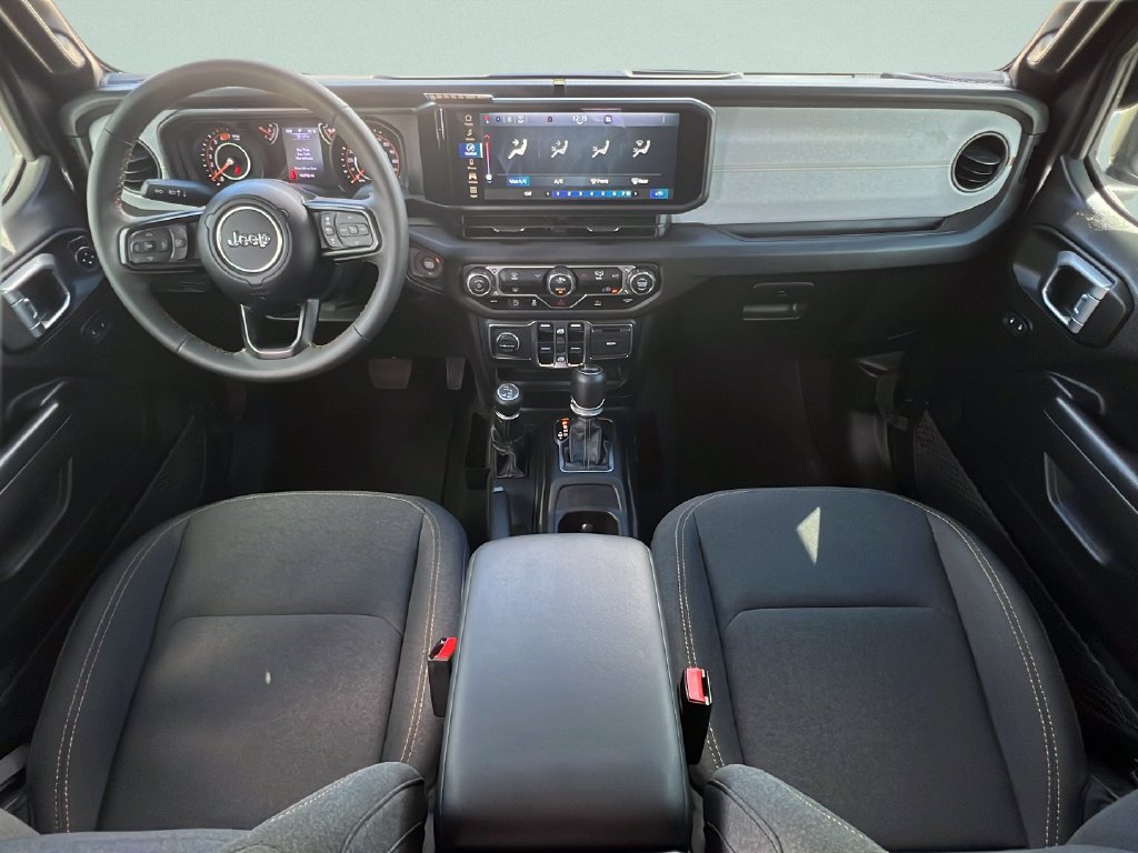 Used 2024 Jeep Wrangler Unlimited Sport AWD/4WD image 11