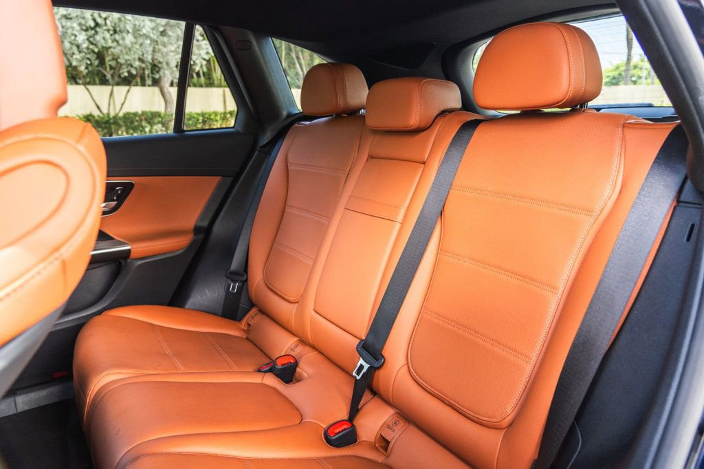 Used 2023 Mercedes-Benz GLC 300 image 21