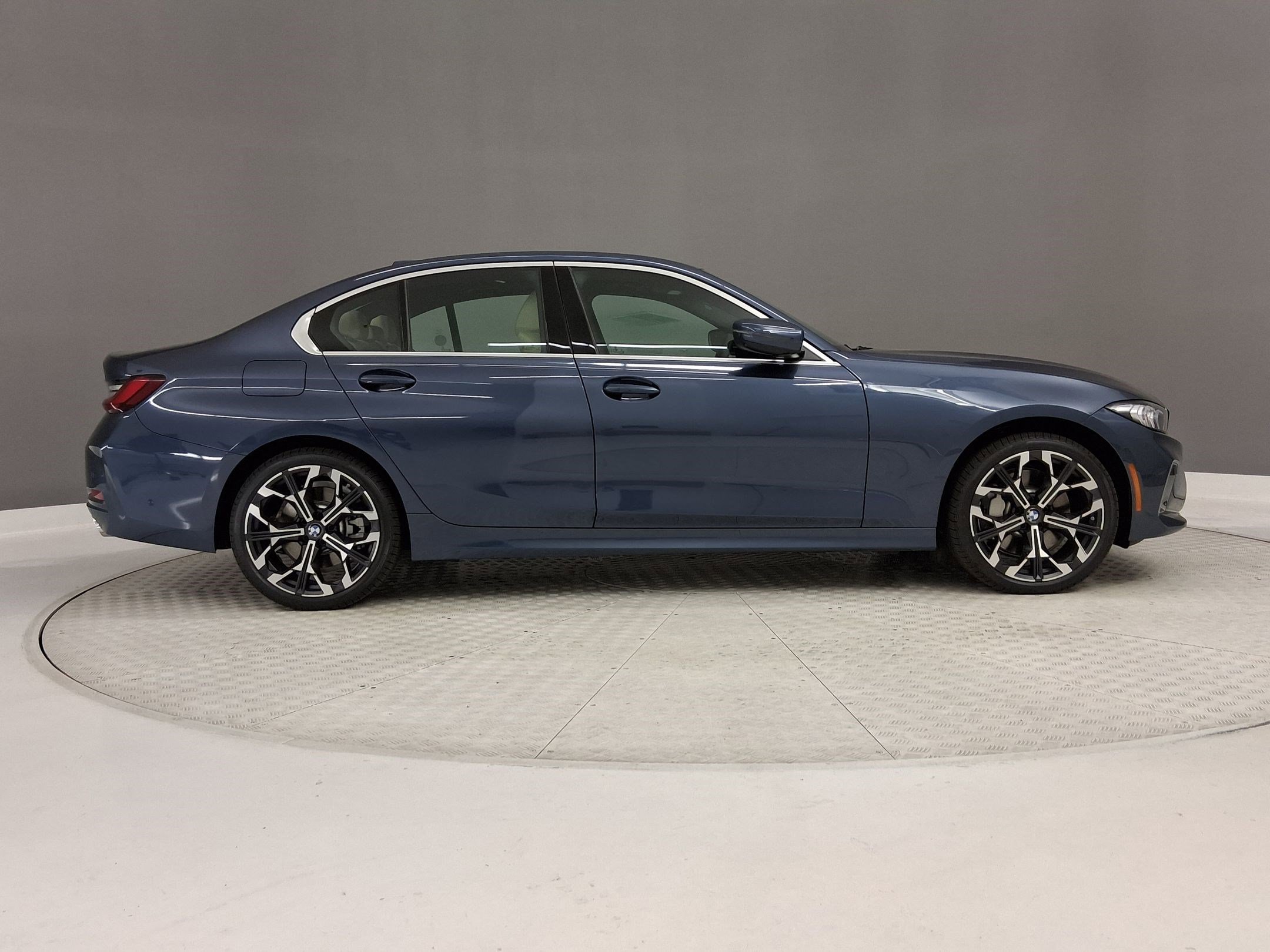 New 2026 BMW 330i Sedan w/ Premium Package RWD image 6