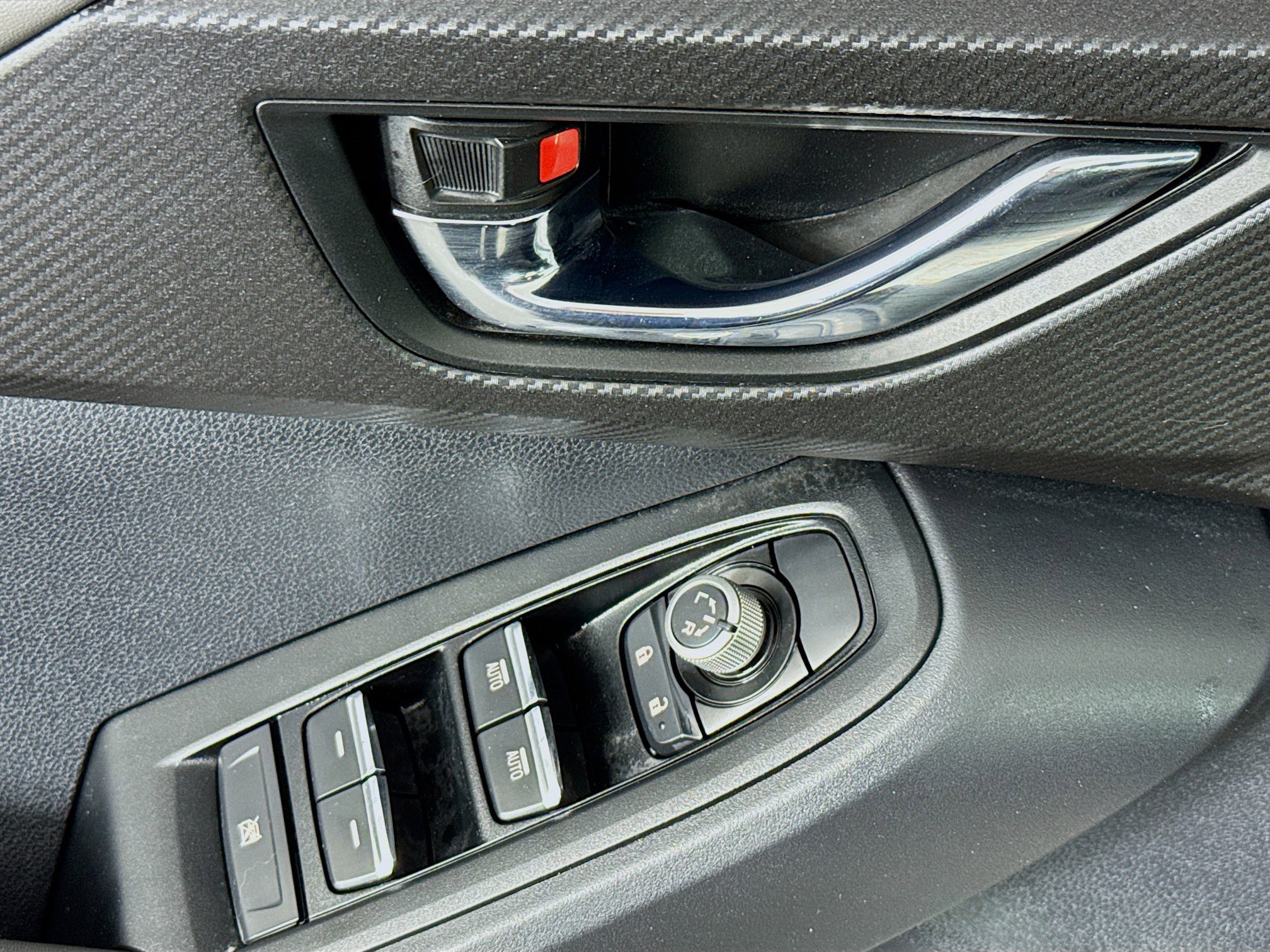 Used 2024 Subaru Crosstrek 2.5i Limited image 23