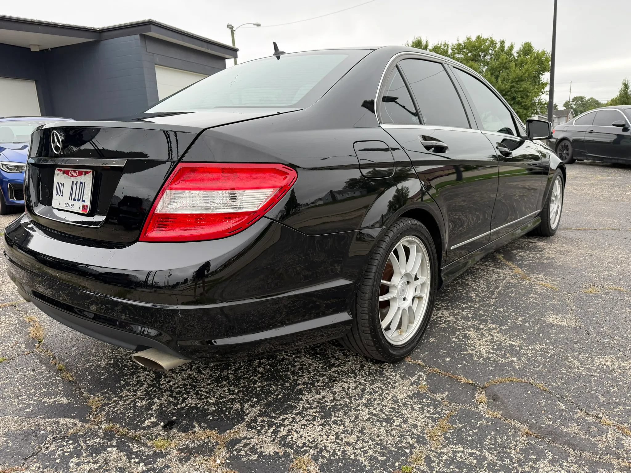 Used 2011 Mercedes-Benz C 300 4MATIC Sedan image 9