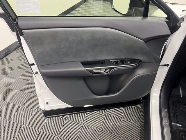 Certified 2023 Lexus RZ 450e Premium w/ Technology Package AWD/4WD image 9