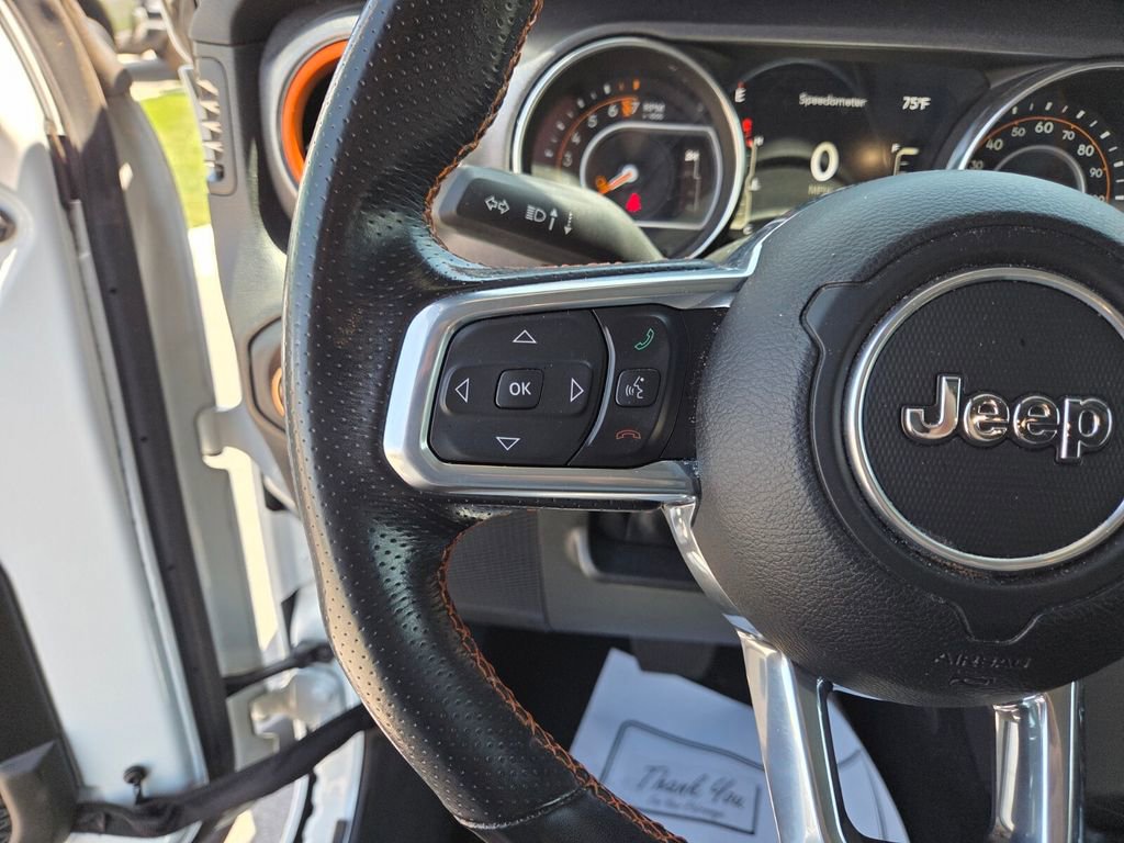 Used 2023 Jeep Gladiator Mojave AWD/4WD image 26